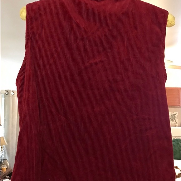 Reference Clothing Maroon Corduroy Zip Up Vest - Picture 4 of 6